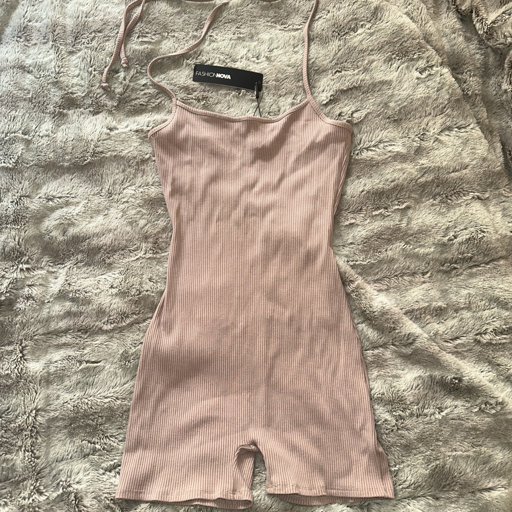 BRAND NEW women’s medium Fashion Nova sand romper